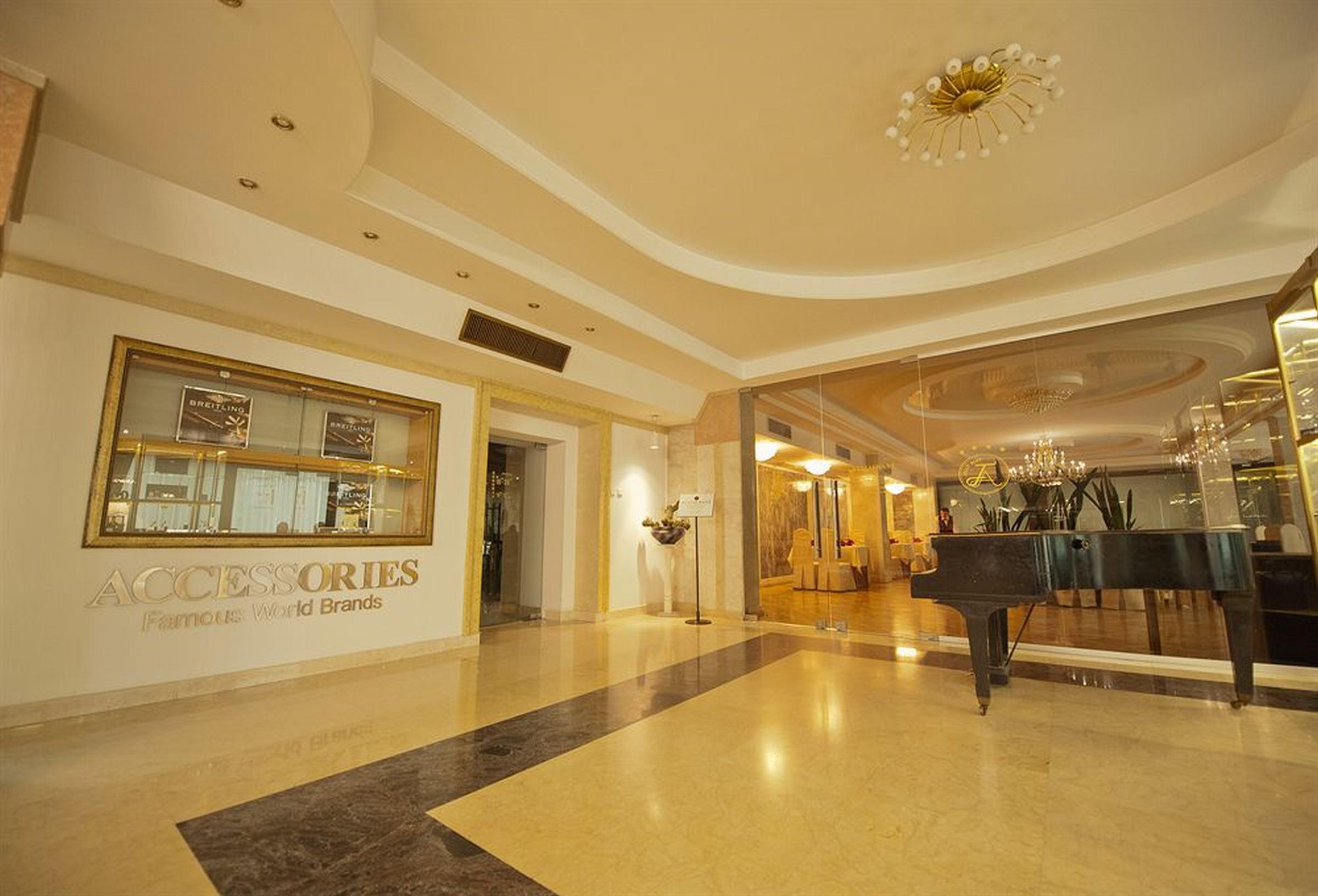 Jolly Alon Hotel Kişinev Dış mekan fotoğraf