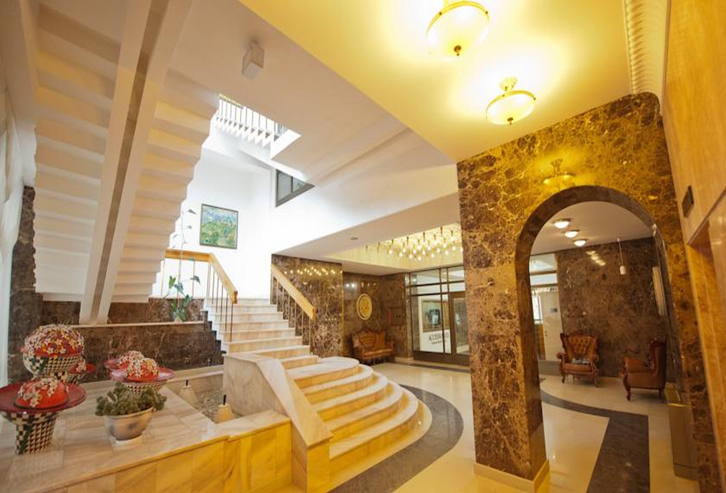 Jolly Alon Hotel Kişinev Dış mekan fotoğraf